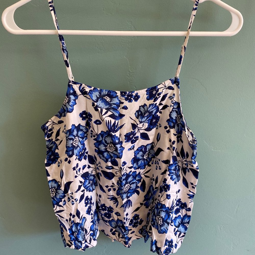 Divided H&M Blue and White Floral Crop Top